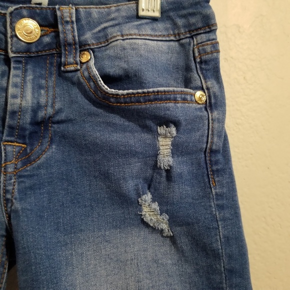 7 for all mankind distress toddler Jean shorts sz8 - Picture 4 of 5